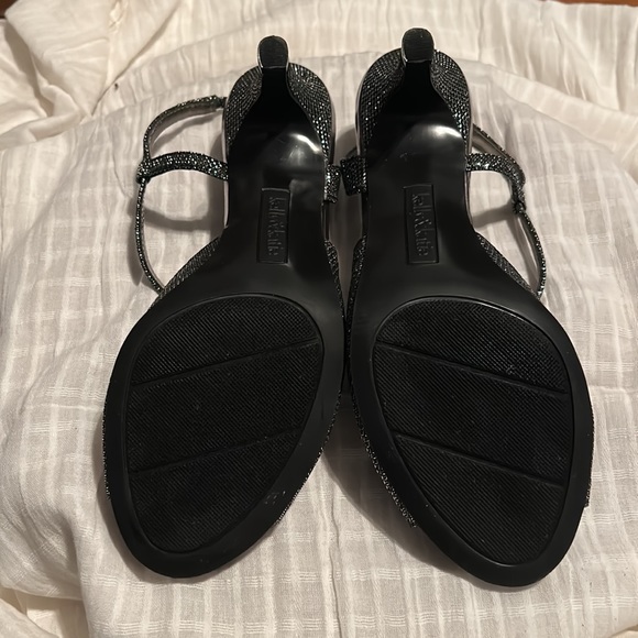 ✨Kelly & Katie Sparkling Princess Heels✨ - Picture 7 of 10